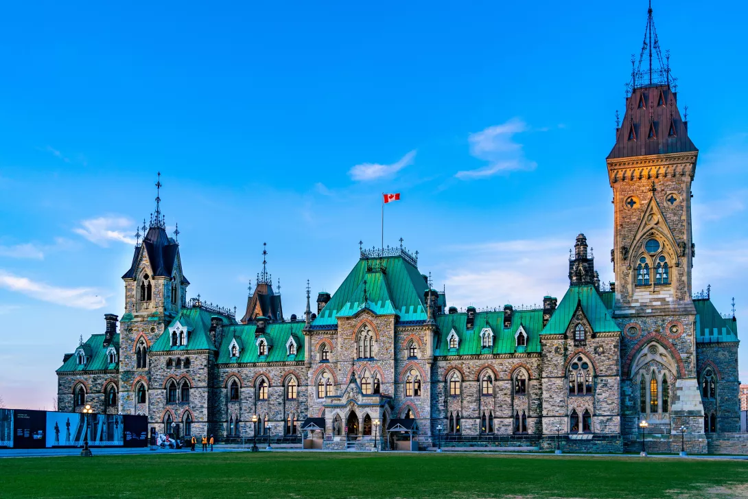 east-block-in-canada-s-parliament-hill-on-a-beauti